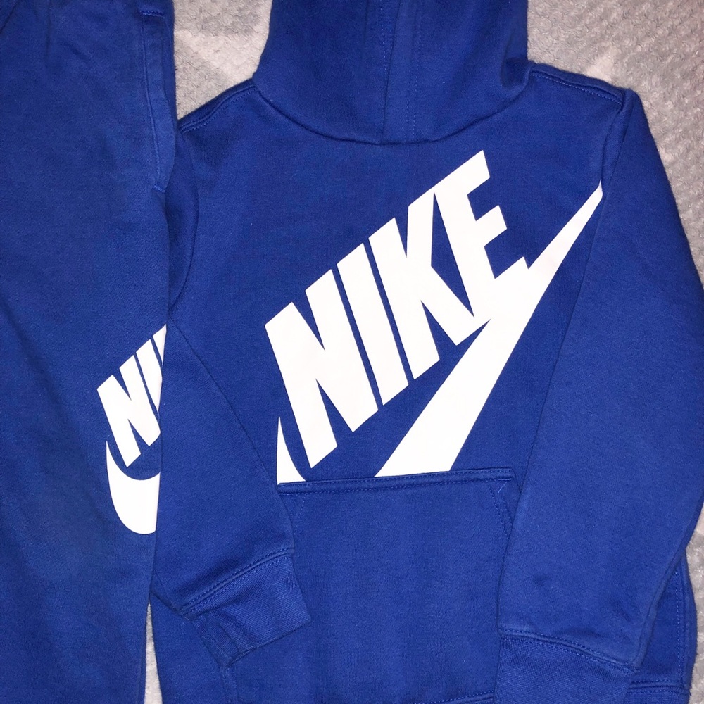 NIKE Sweatsuit in Marathon Blue Color 💙